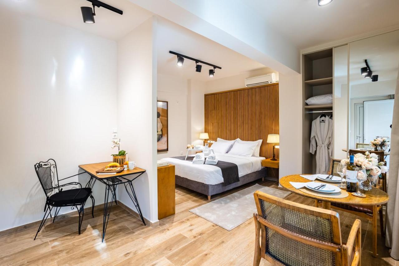 Villy'S Comfort Zone Apartments Kalamata Exterior photo