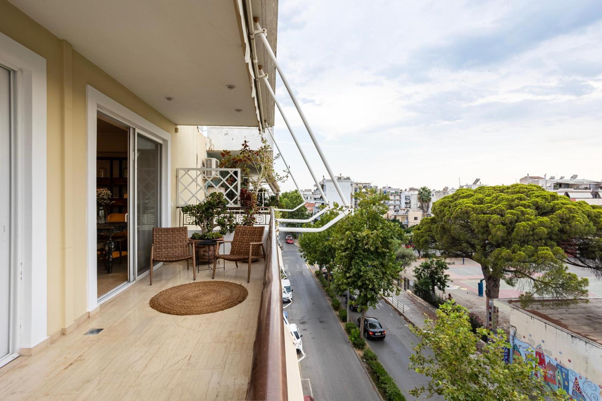 Villy'S Comfort Zone Apartments Kalamata Exterior photo