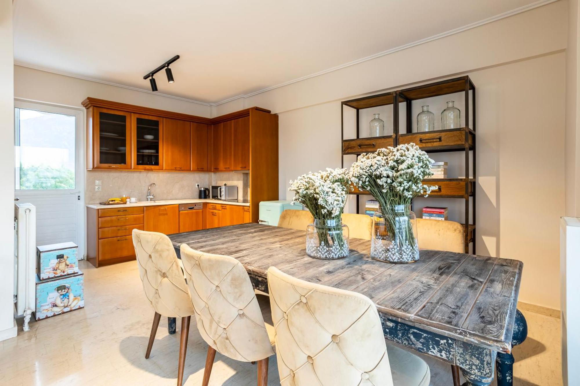 Villy'S Comfort Zone Apartments Kalamata Exterior photo